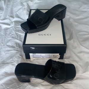 Gucci rubber slide sandal